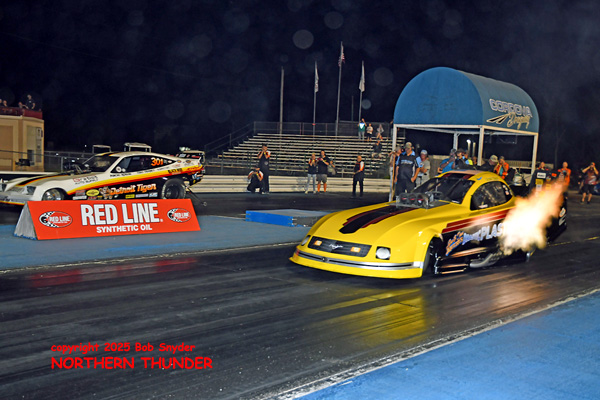 Dave Hirata - 'Drastic Plastic' (near lane) 
vs Steve Timoszyk - 'Detroit Tiger'